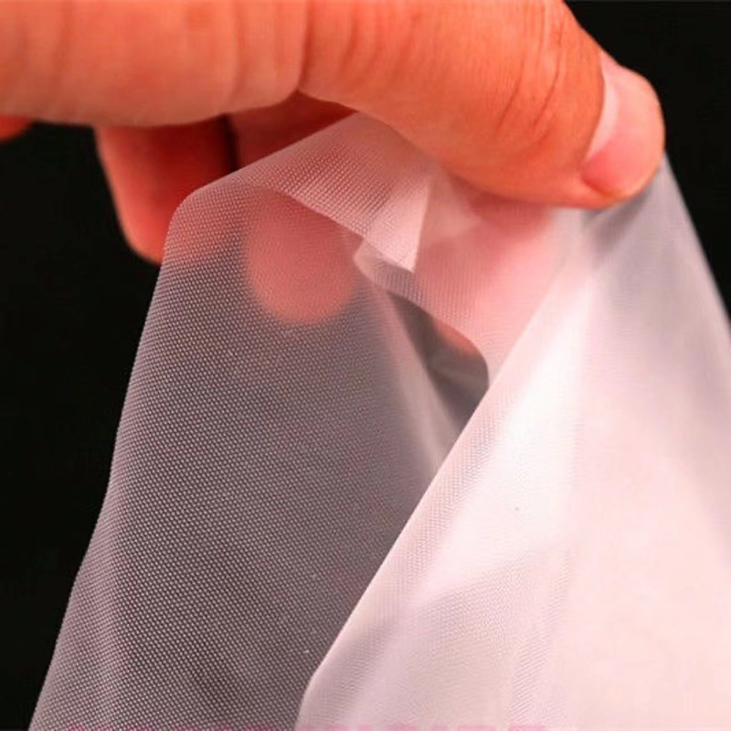 Oil and water proof Off-white CPE gloves